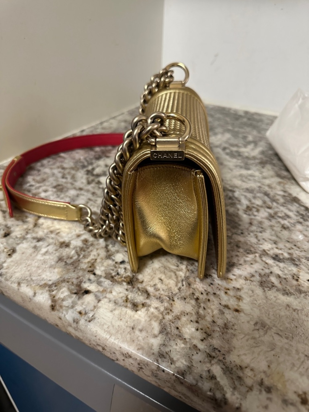 CHANEL Gold Shoulder Bag with Red Accent Strap (PREOWNED). - Picture 13 of 15